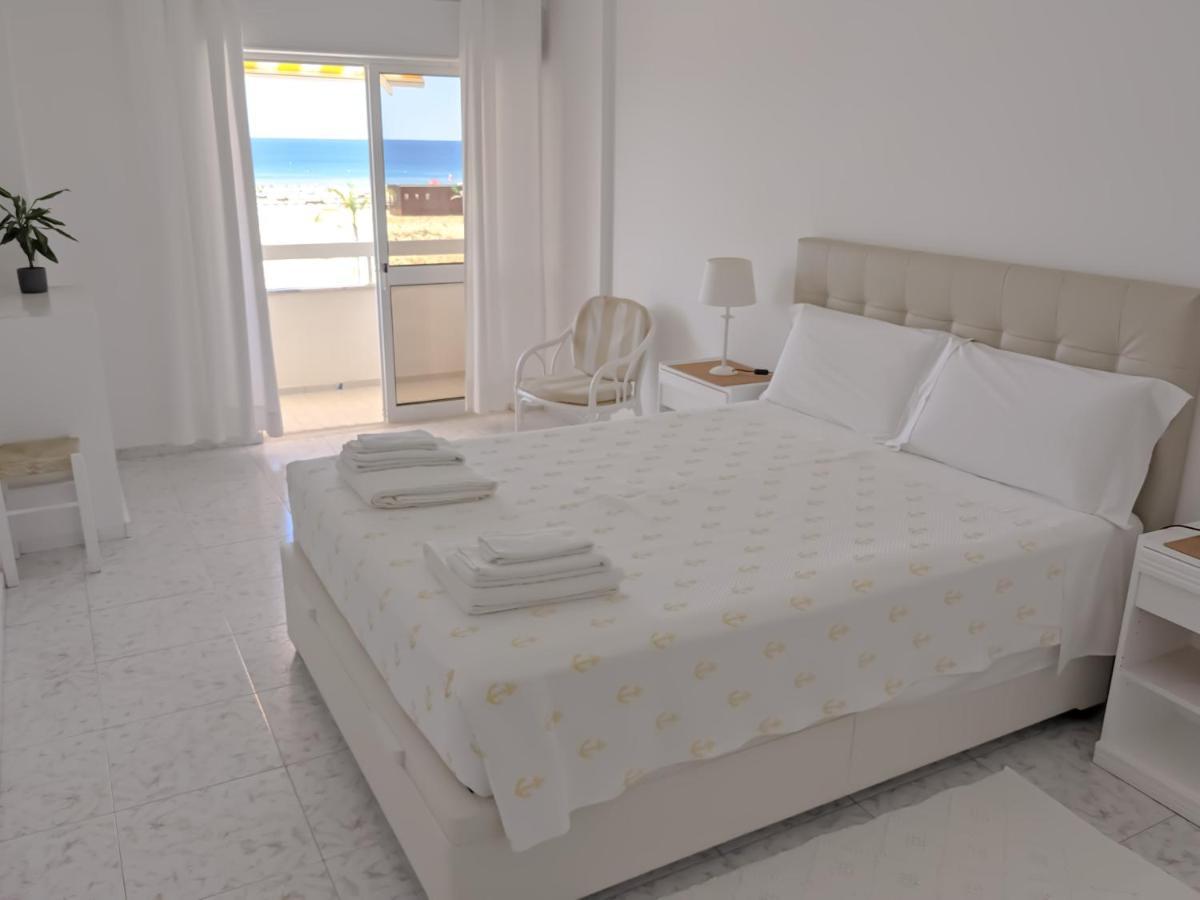 Seasun Vacation Rentals - Beach Монте-Гордо Экстерьер фото